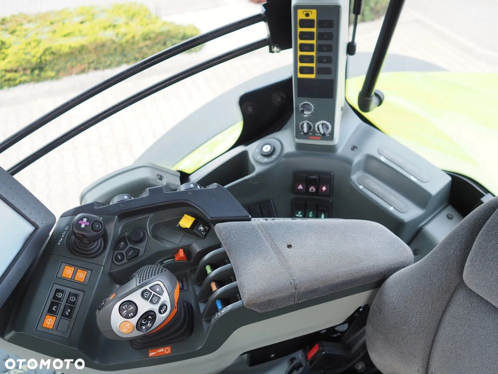 Claas Axion 870 CMATIC - 9