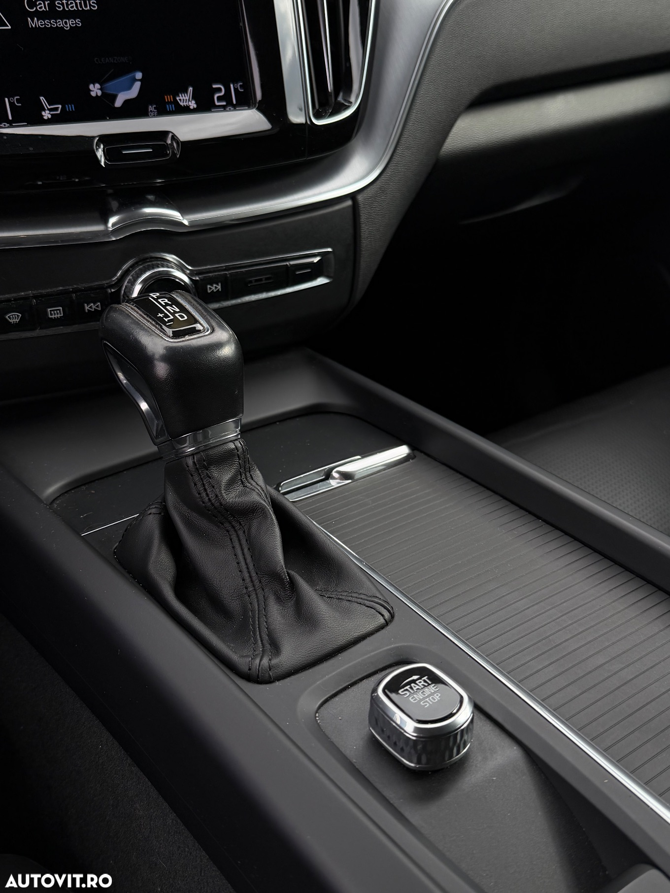 Volvo XC 60 D4 AWD Geartronic Momentum - 17