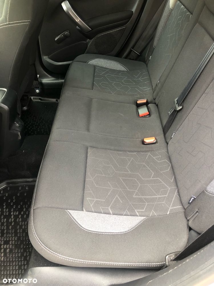 Peugeot 2008 1.2 Pure Tech Style S&S - 19