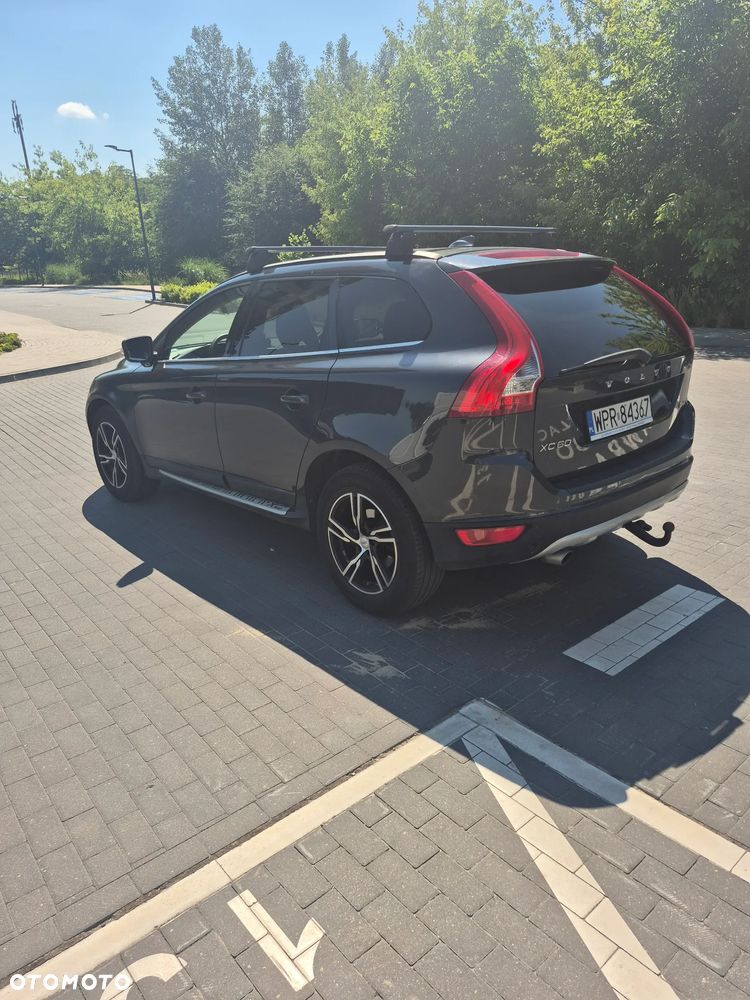 Volvo XC 60 2.4D AWD Momentum - 19