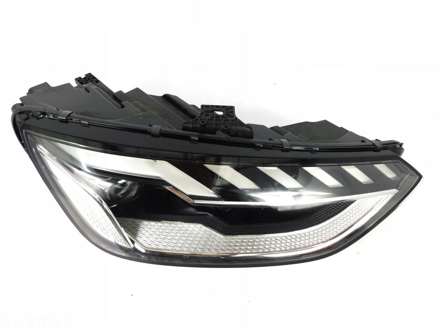 AUDI A4 B9 8W LIFT LAMPA PRAWA MATRIX 8W0941036E - 4