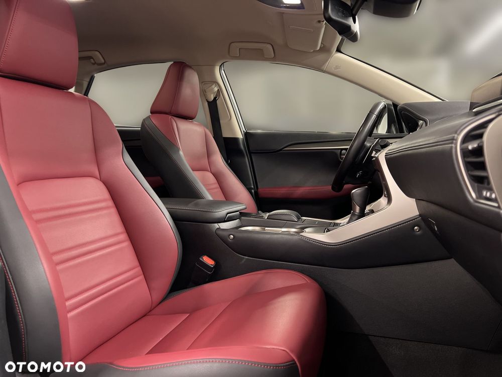 Lexus NX 300h F Impression AWD - 11