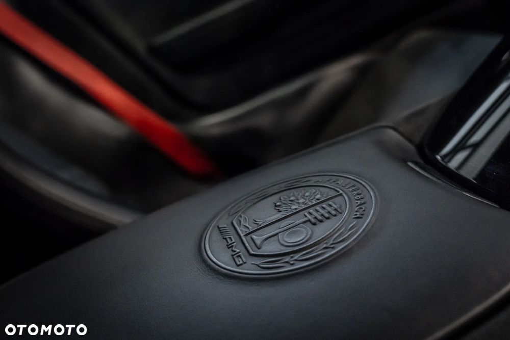 Mercedes-Benz AMG GT R - 33