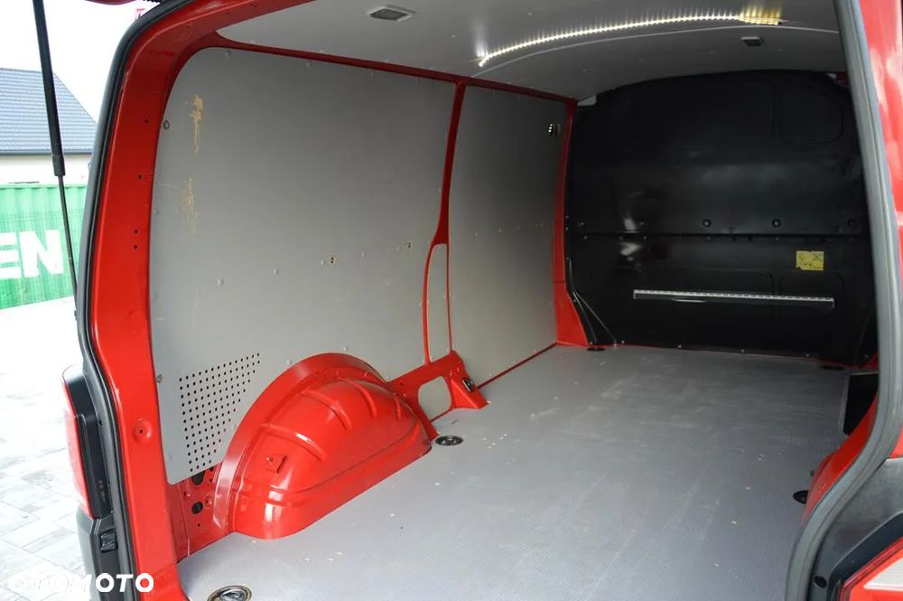 Volkswagen Transporter - 27