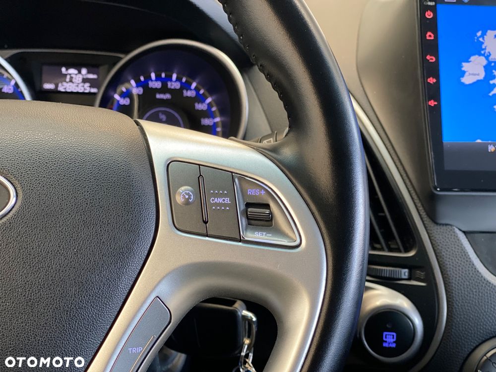 Hyundai ix35 2.0 CRDi 4WD Automatik Fifa World Cup Gold Edition - 28