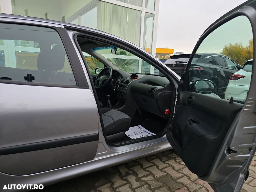 Peugeot 206 - 9