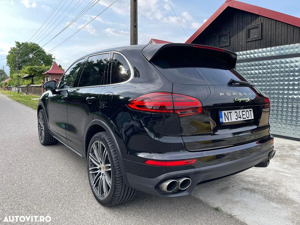 Porsche Cayenne Tiptronic S - 33