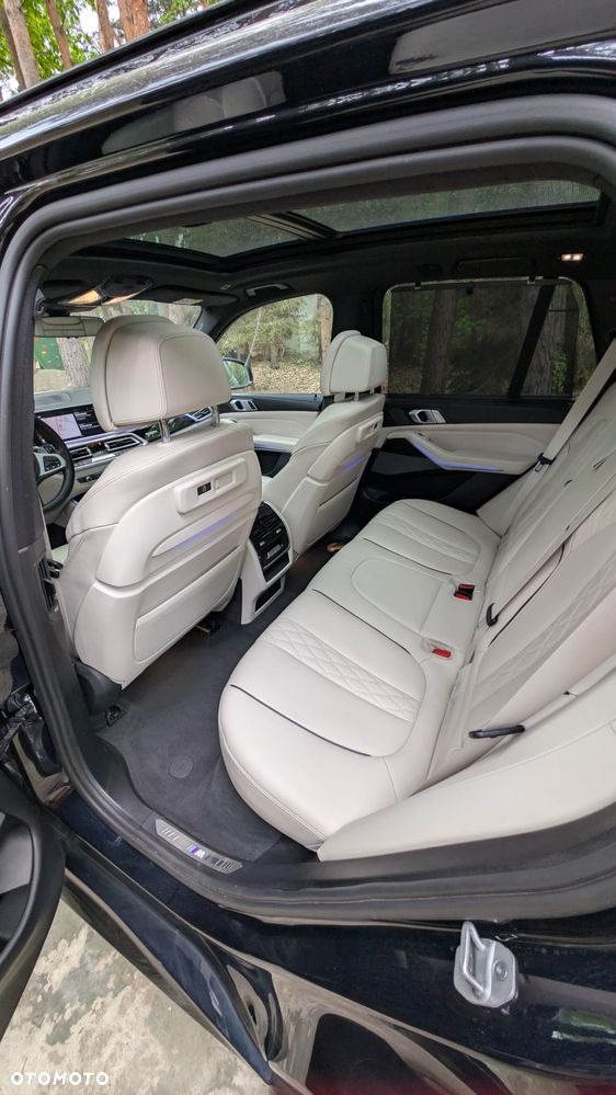 BMW X5 M M50d - 22