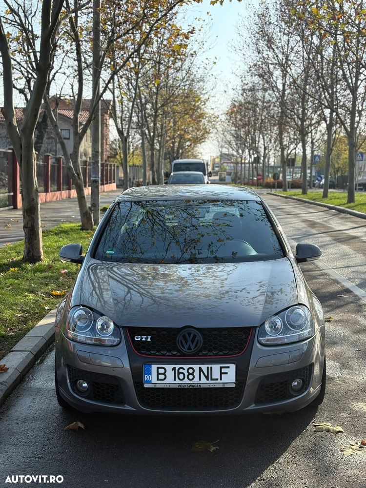 Volkswagen Golf 2.0 FSI GTI - 9