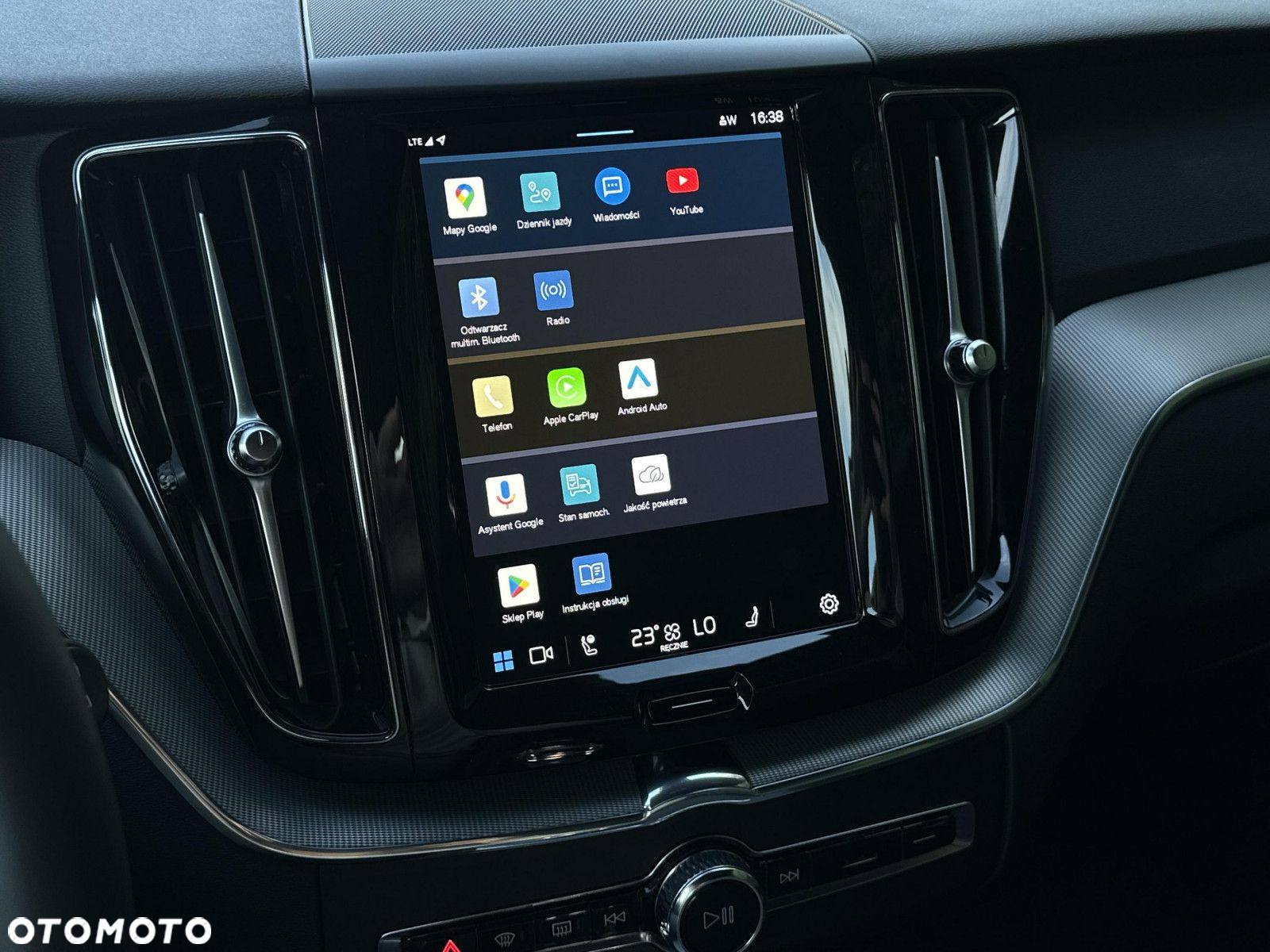 Volvo XC 60 - 24