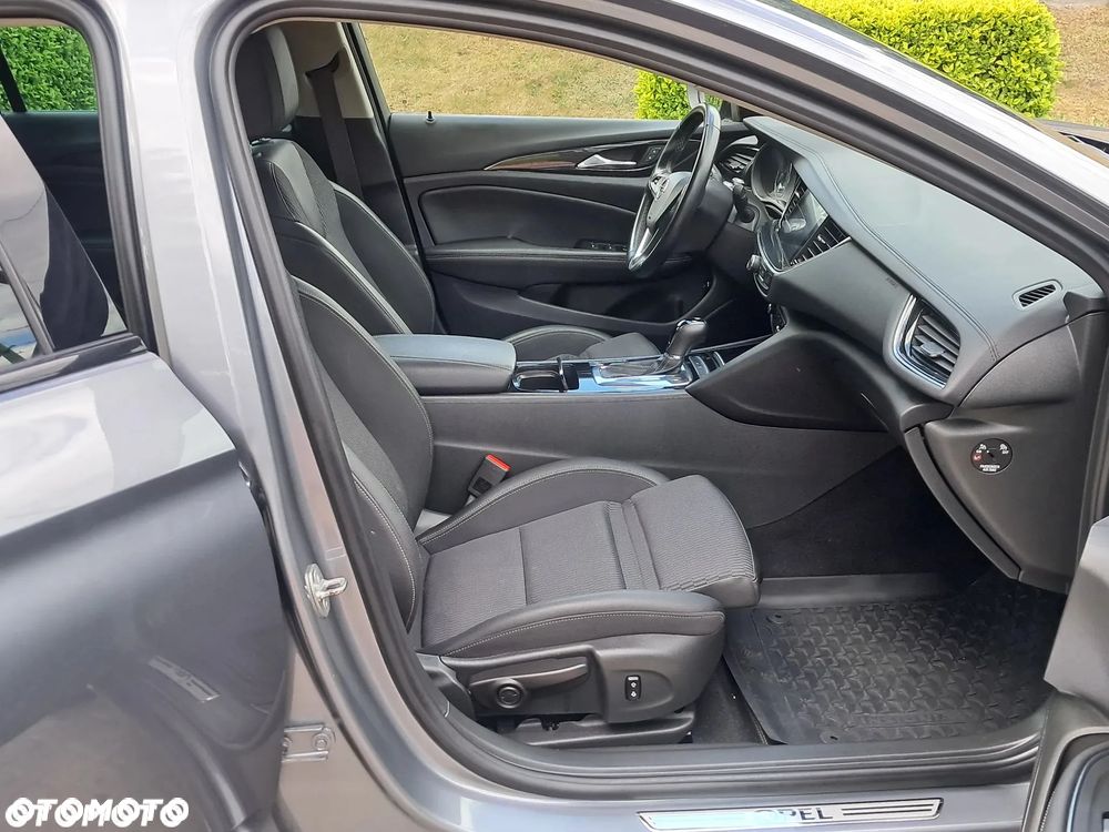 Opel Insignia 2.0 BiTurbo 4x4 Business Innovation - 17