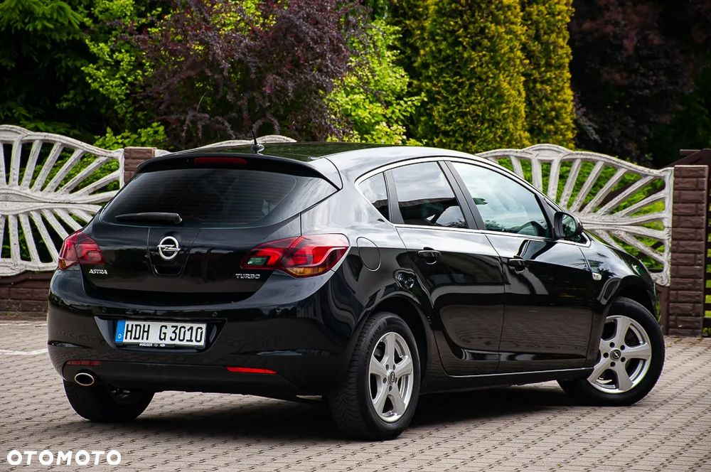 Opel Astra 1.6 Turbo Edition Sport - 11