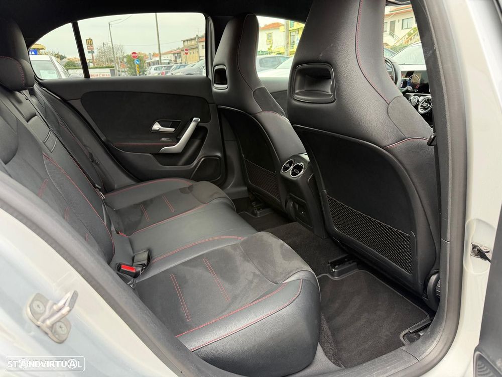 Mercedes-Benz A 250 e AMG Line - 14