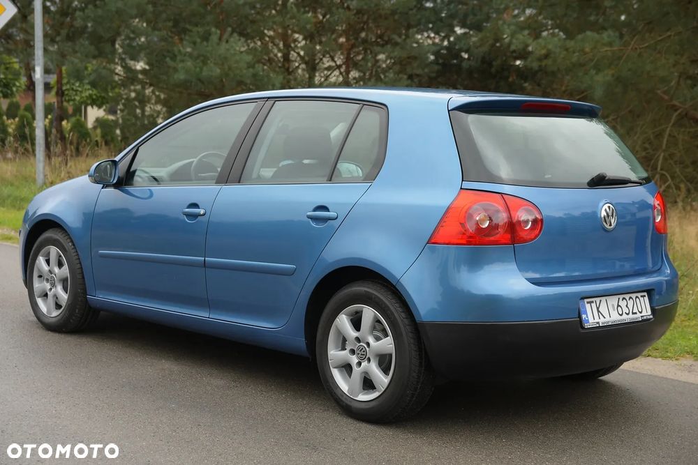Volkswagen Golf - 5