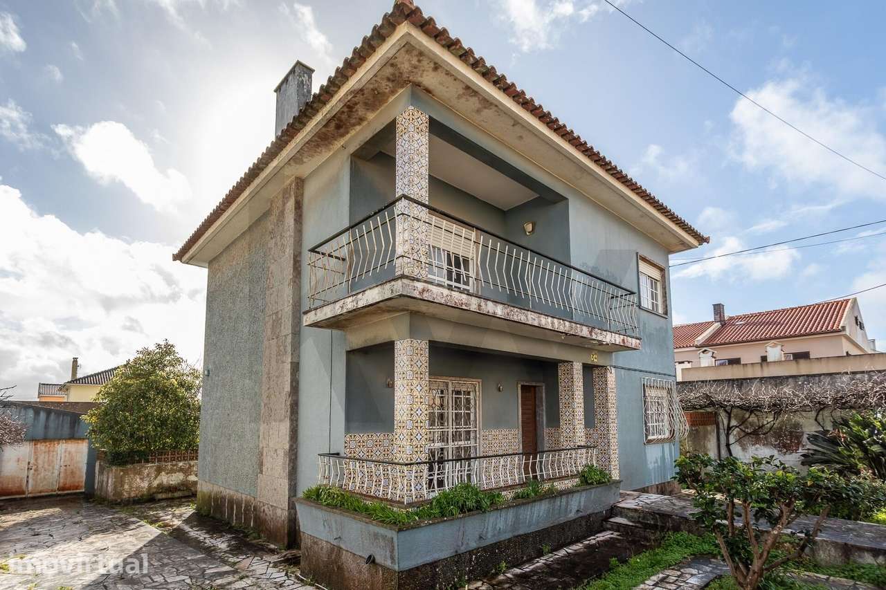 Moradia T5 | Espaço Exterior | Garagem | Varandas no Algueirão, Sintra - Grande imagem: 2/60
