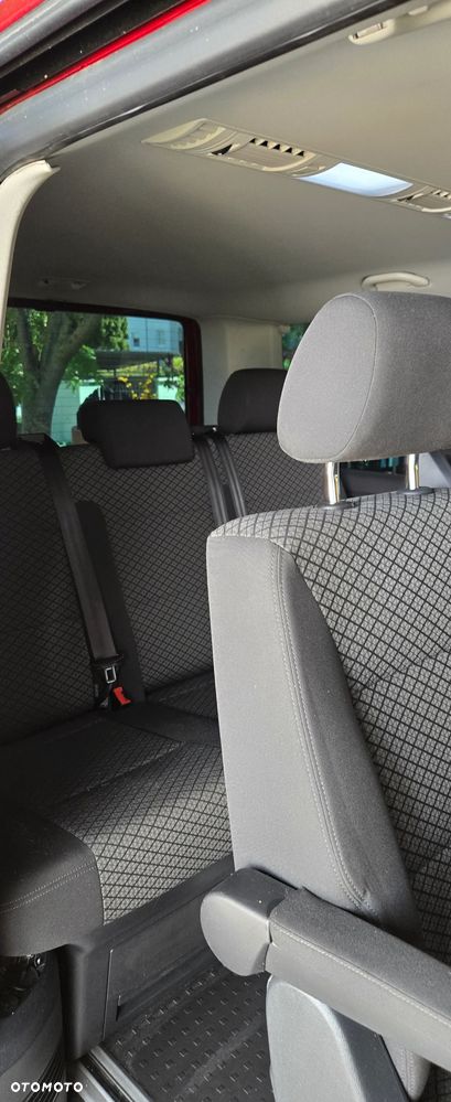Volkswagen Multivan 2.0 TDI L1 Trendline DSG - 11