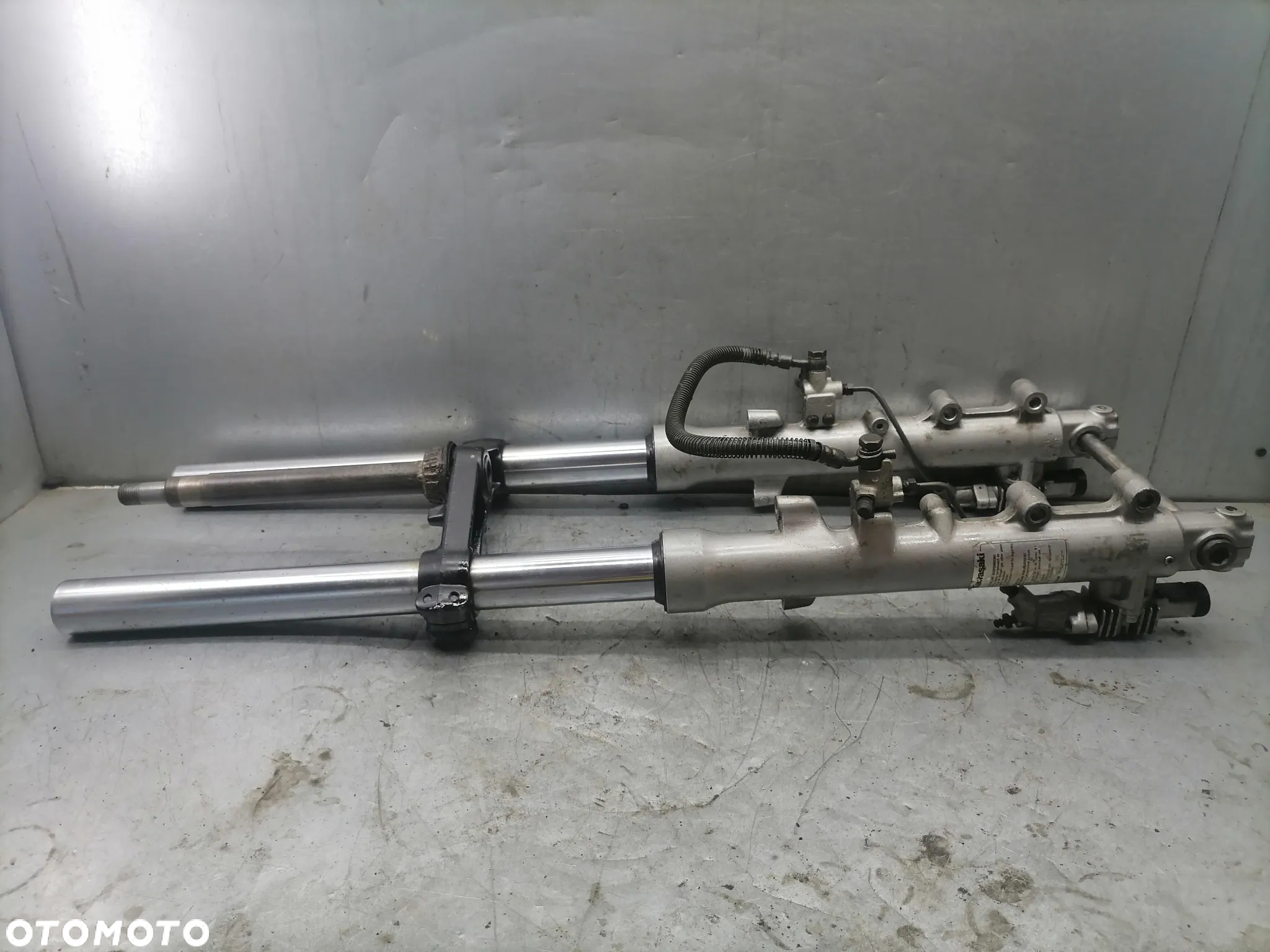 Kawasaki GPZ 1000 RX Lagi amortyzatory przód - 2