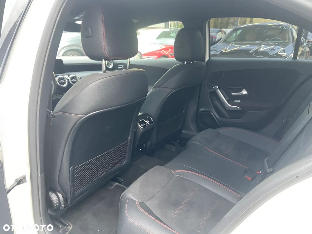 Mercedes-Benz Klasa A 200 AMG Line 7G-DCT - 8