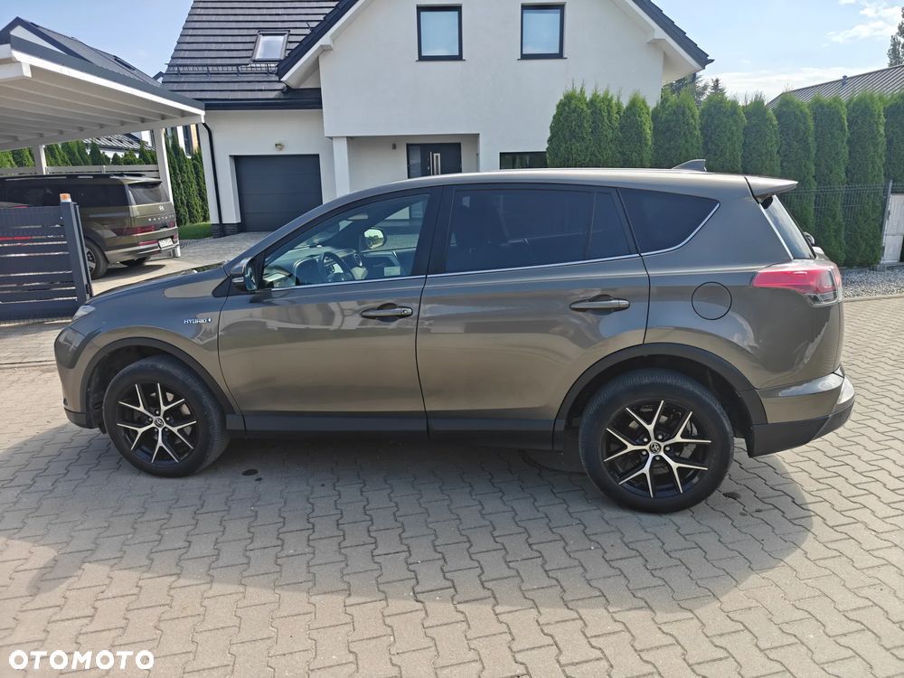 Toyota RAV4 - 5