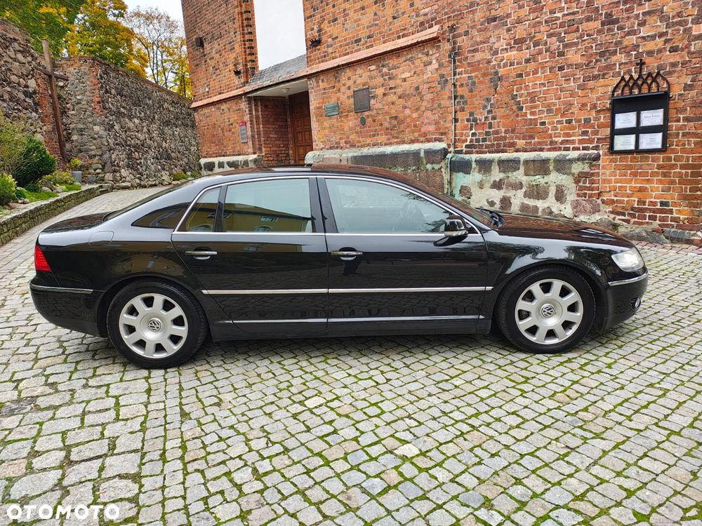 Volkswagen Phaeton - 33