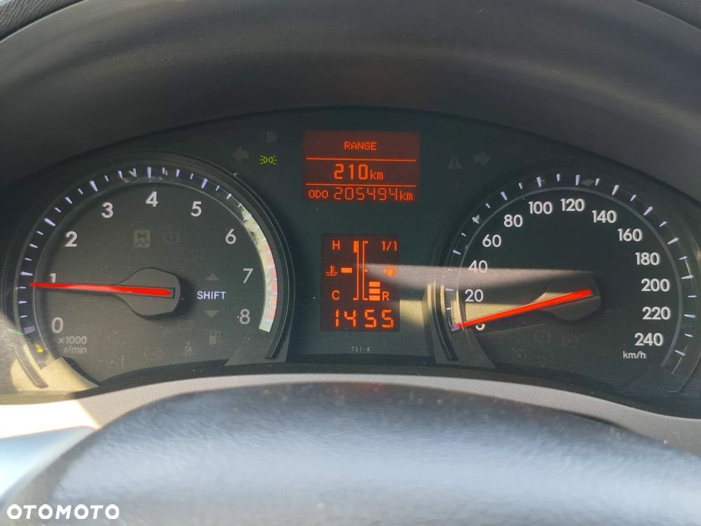 Toyota Avensis 1.8 Active - 8