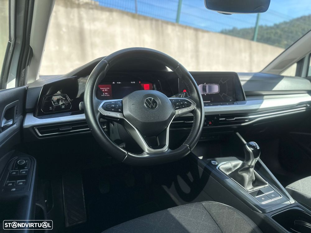 VW Golf 2.0 TDI Conceptline - 19