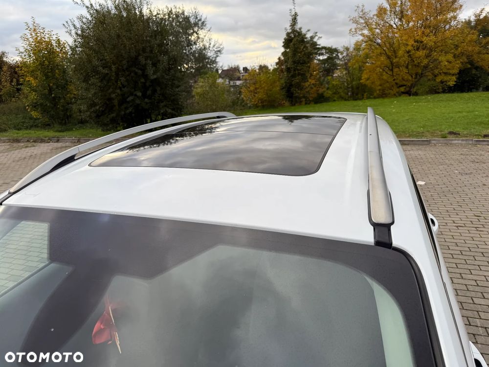 Ford Kuga 1.6 EcoBoost 2x4 Titanium - 10