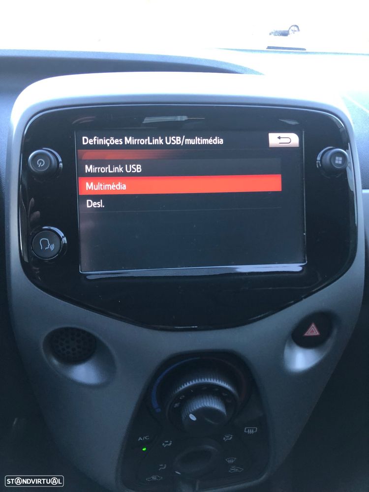 Toyota Aygo 1.0 X-Play Plus MM - 23