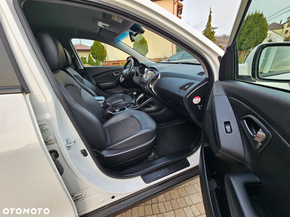 Hyundai ix35 1.6 2WD Fifa World Cup Edition - 26