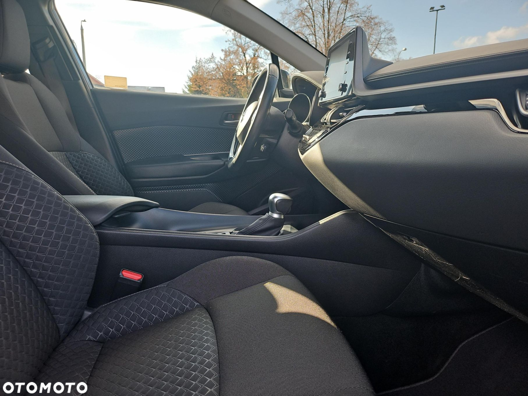 Toyota C-HR - 10