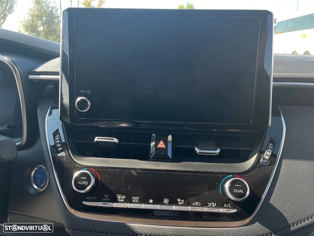 Toyota Corolla SD 1.8 Hybrid Luxury - 4