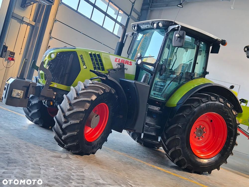 Claas ARION 650 - 9