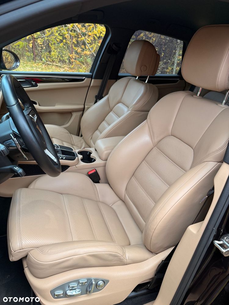 Porsche Macan Standard - 15