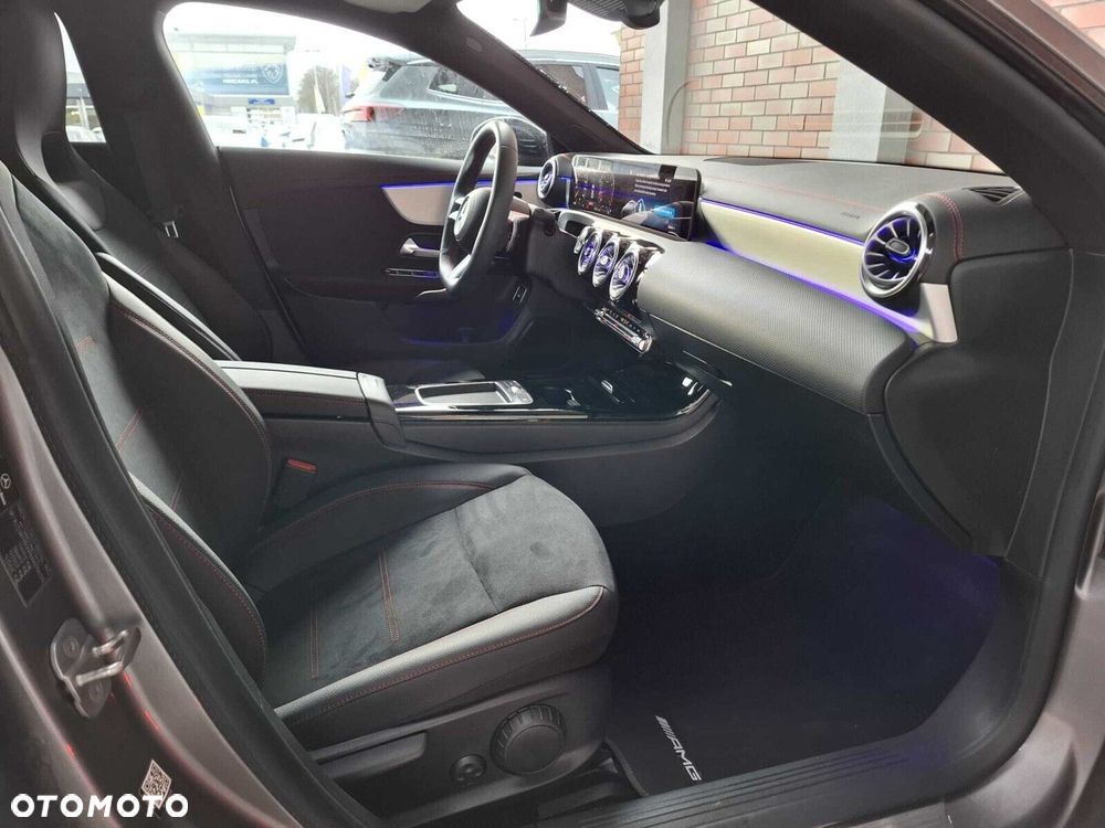 Mercedes-Benz CLA - 15