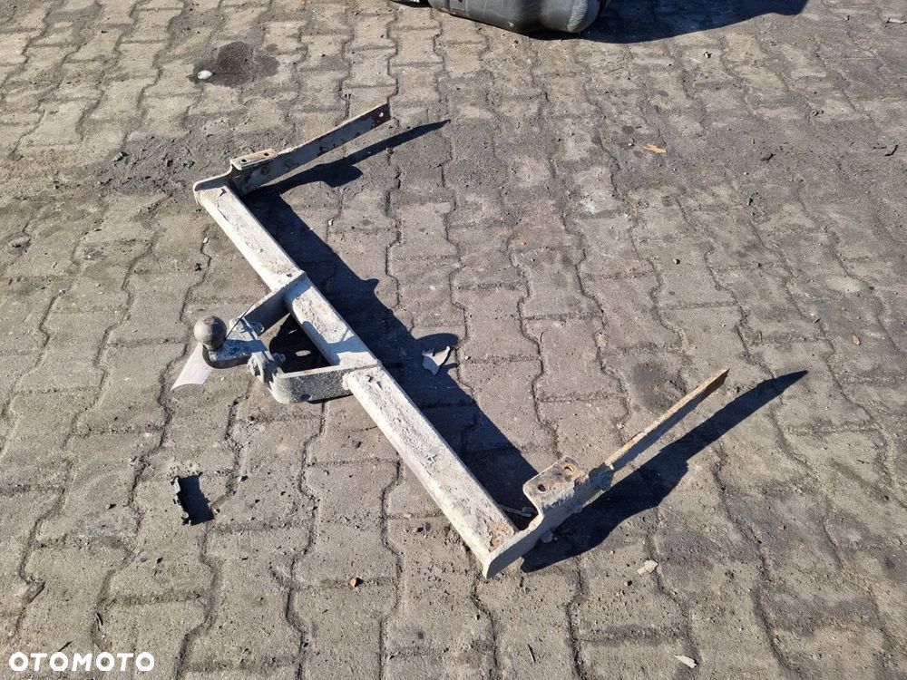 HAK HOLOWNICZY OPEL VIVARO II - 4