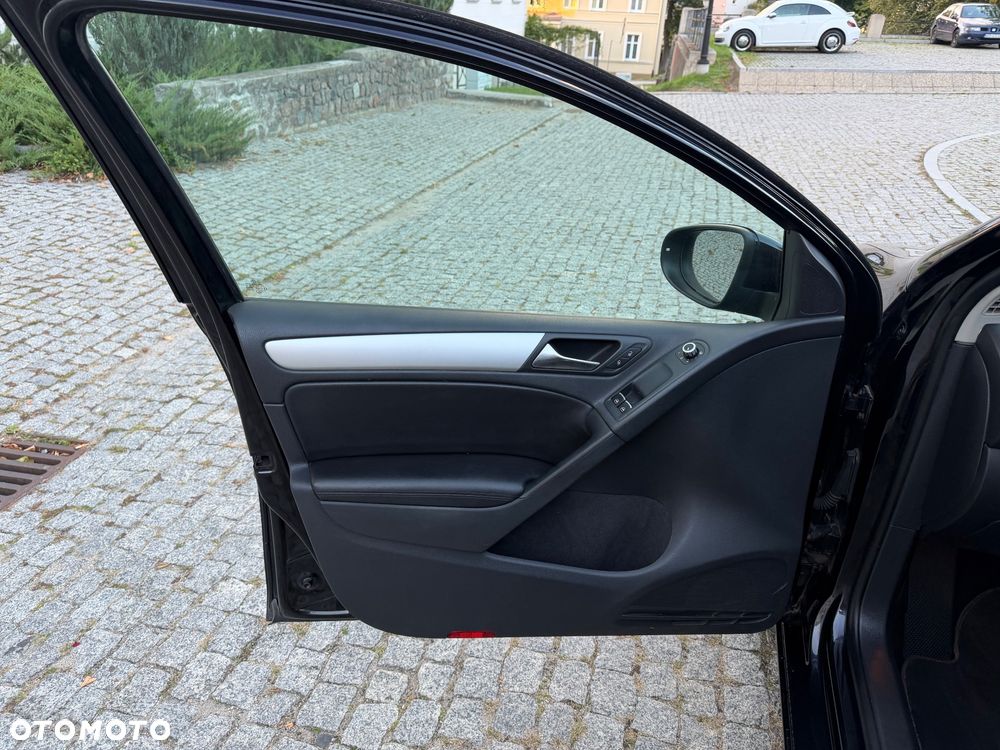 Volkswagen Golf 1.4 TSI DSG Highline - 13