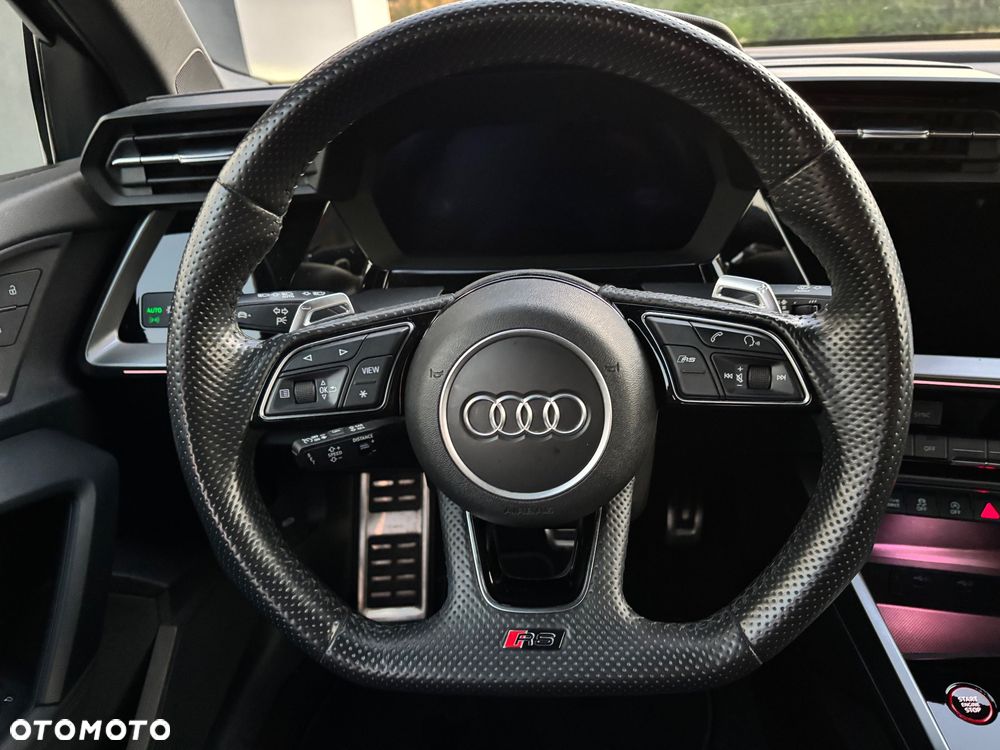 Audi RS3 Limousine - 21