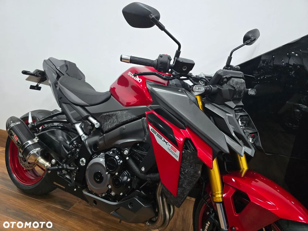 Suzuki GSX - 30