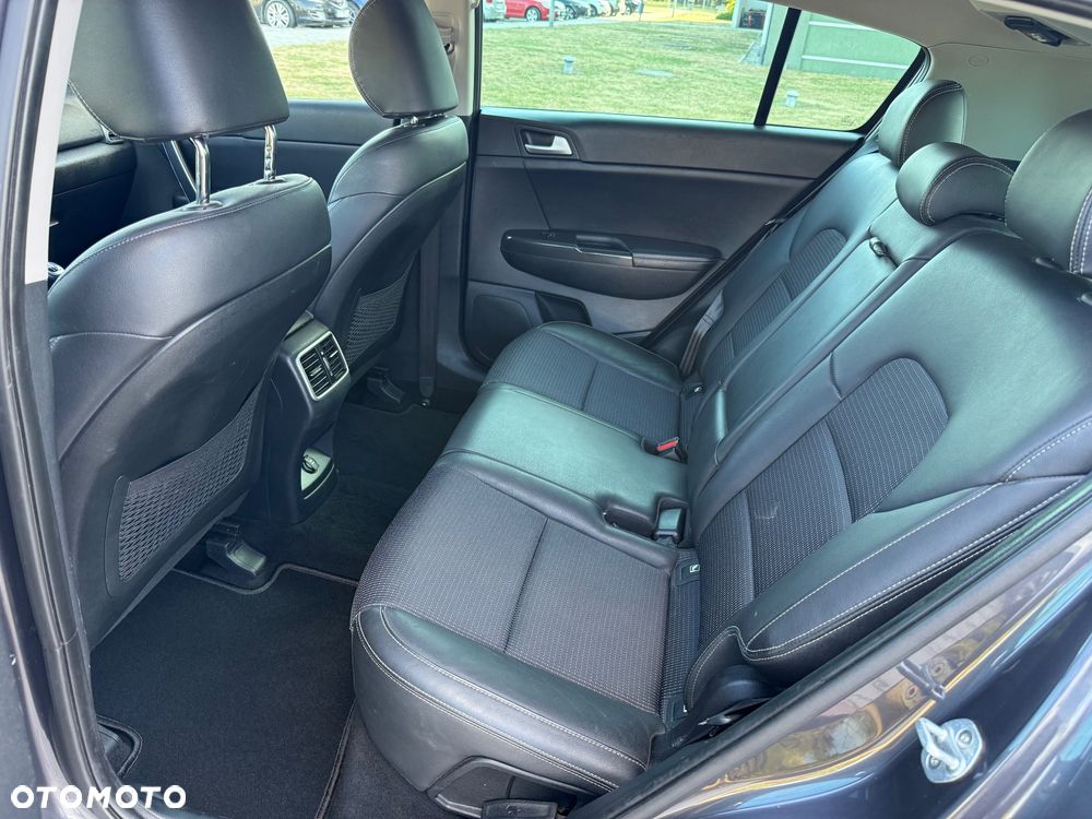 Kia Sportage 1.7 CRDI 2WD ISG Spirit - 19