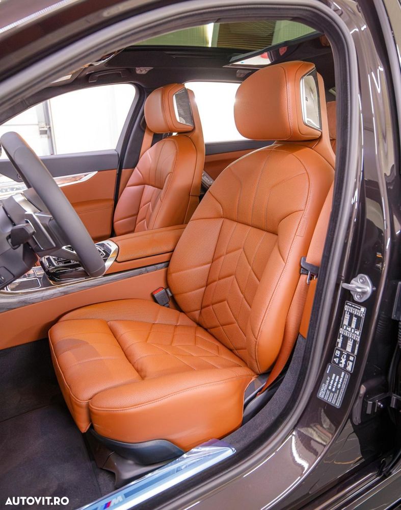 BMW Seria 7 - 11