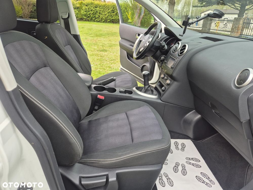 Nissan Qashqai 1.6 I-Way - 23