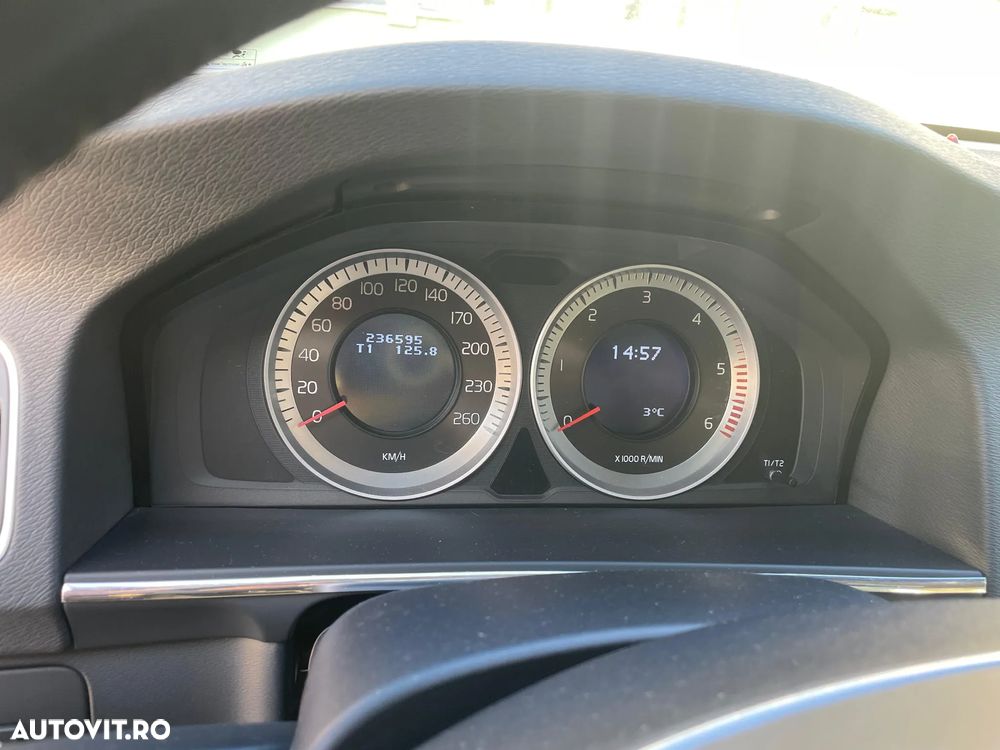 Volvo S60 D2 Powershift Momentum - 9