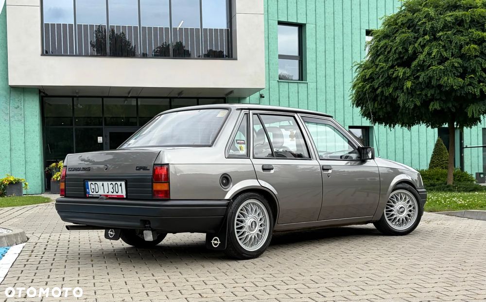 Opel Corsa 1991 photo 2