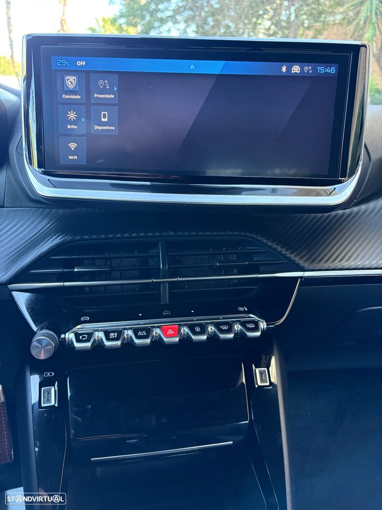 Peugeot 2008 1.2 PureTech Allure Pack - 18