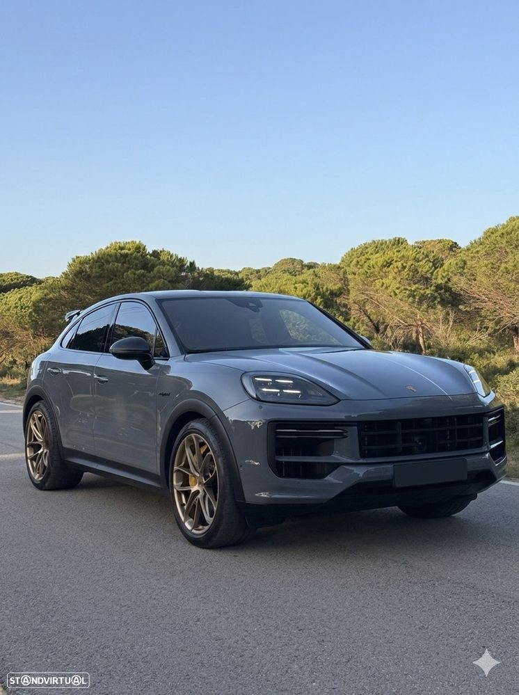 Porsche Cayenne Coupé Turbo E-Hybrid Tiptronic S GT-Pack - 3