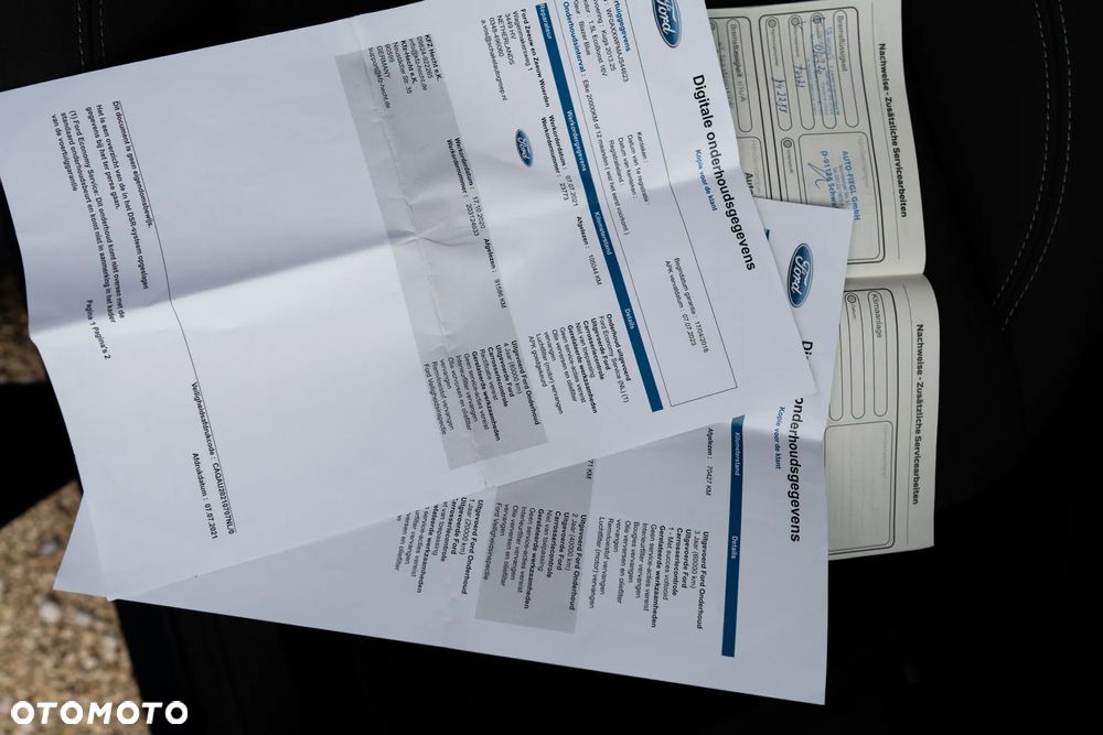 Ford Kuga 1.5 EcoBoost 2x4 Titanium - 28