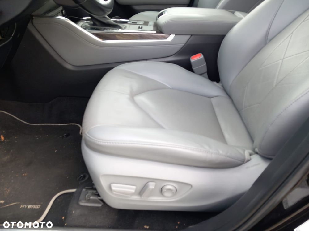 Toyota Highlander 2.5 Hybrid Executive - 11