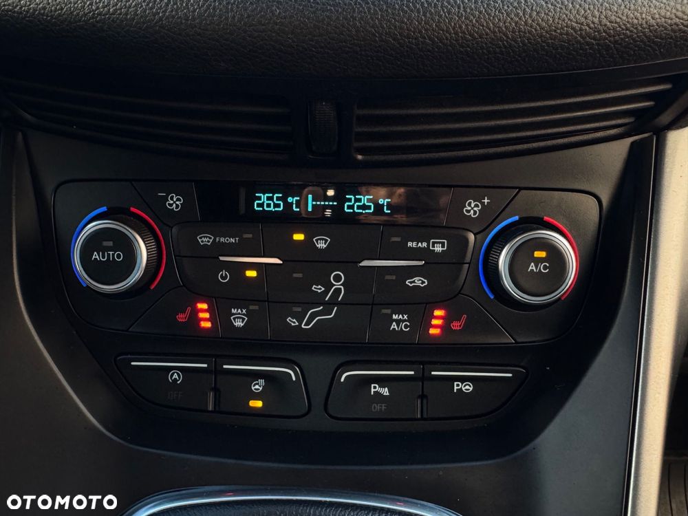 Ford Kuga 2.0 TDCi FWD Titanium - 15