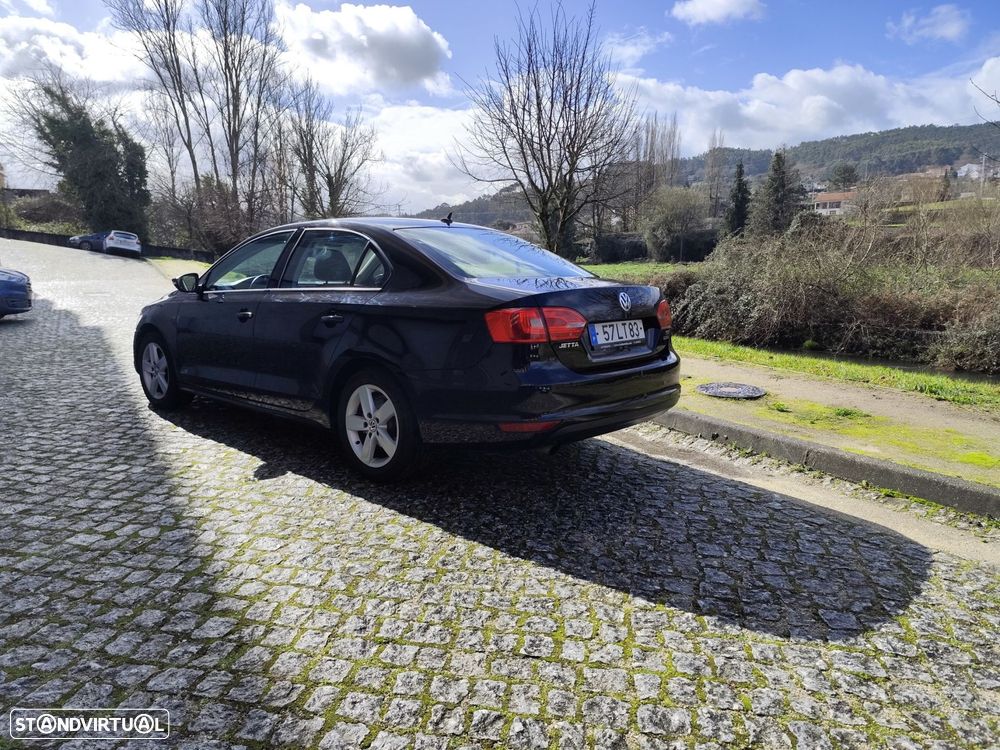 VW Jetta 1.6 TDi Trendline - 6
