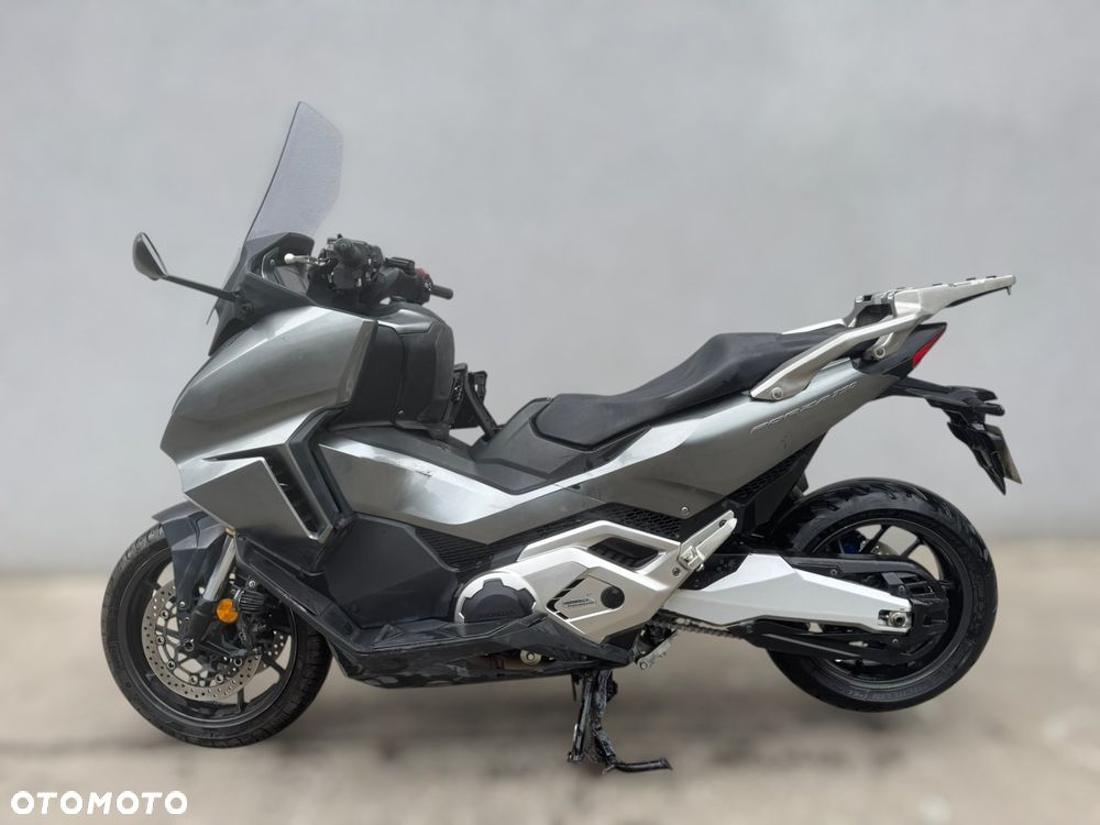 Honda NSS - 2